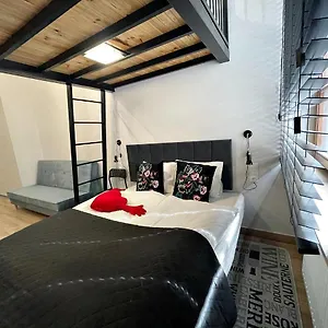 Apartments- Loft - Komuny Paryskiej 72 Apartament Wrocław